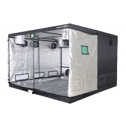 BudBox PRO Titan III 300x300x200cm - strieborný