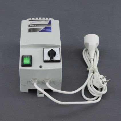 tr42 regulator napeti transformatorovy 1500w na plochu (1)