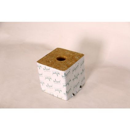 37124 37124 begrow pestebni kostka 100 x 100 x 100 mm s malou dirou 1 ks