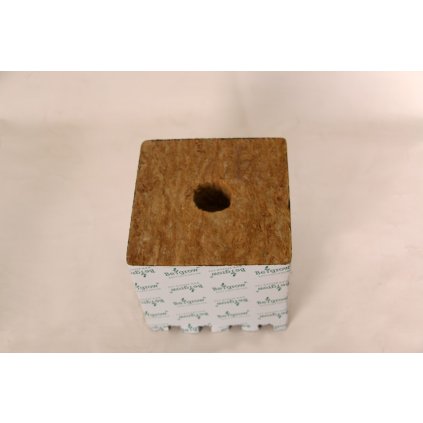 37136 37136 begrow pestebni kostka 150 x 150 x 142 mm s velkou dirou 1 ks