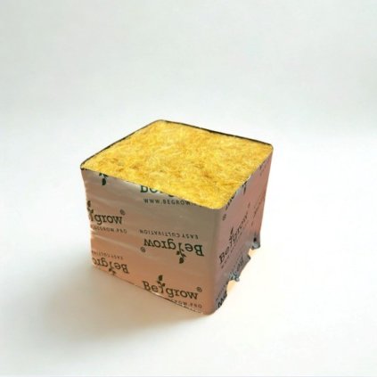 37139 begrow pestebni kostka 75 x 75 x 65 mm bez diry 1 ks